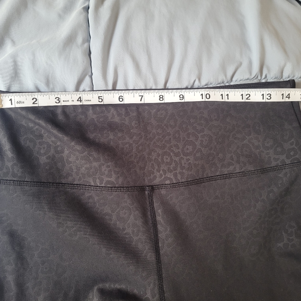 Zyia leopard print - Picture 3 of 5